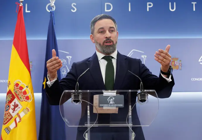 Vox critica la «voracidad legislativa» de Bruselas y aboga por simplificar normativas en Europa