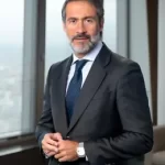 Casi la mitad de los empresarios en España ajusta sus estrategias por la incertidumbre global