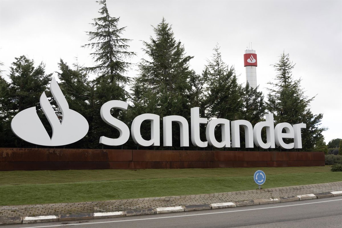 Santander detiene temporalmente su programa de recompra de acciones de 5.030 millones