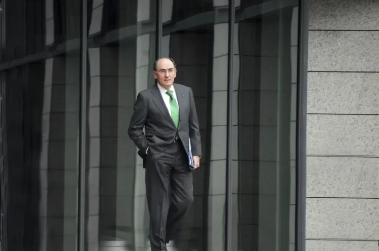 Galán (Iberdrola) destaca que el apagón se debió a la inadecuada gestión de REE